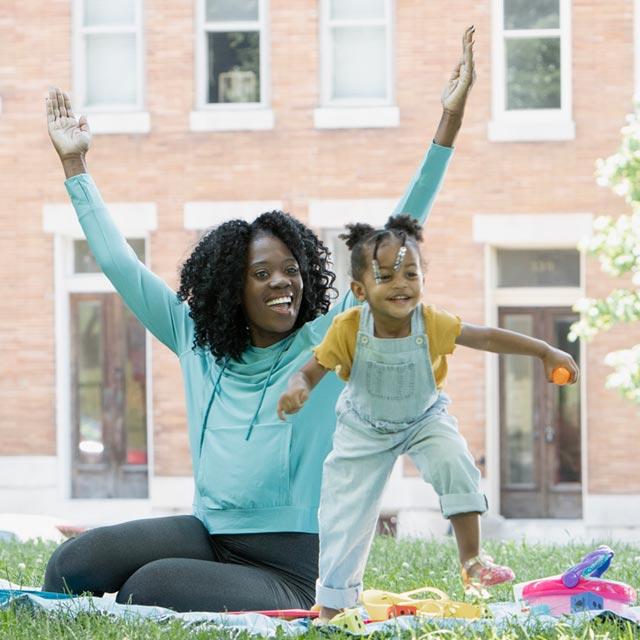 Common Questions-mother celebrates child playing